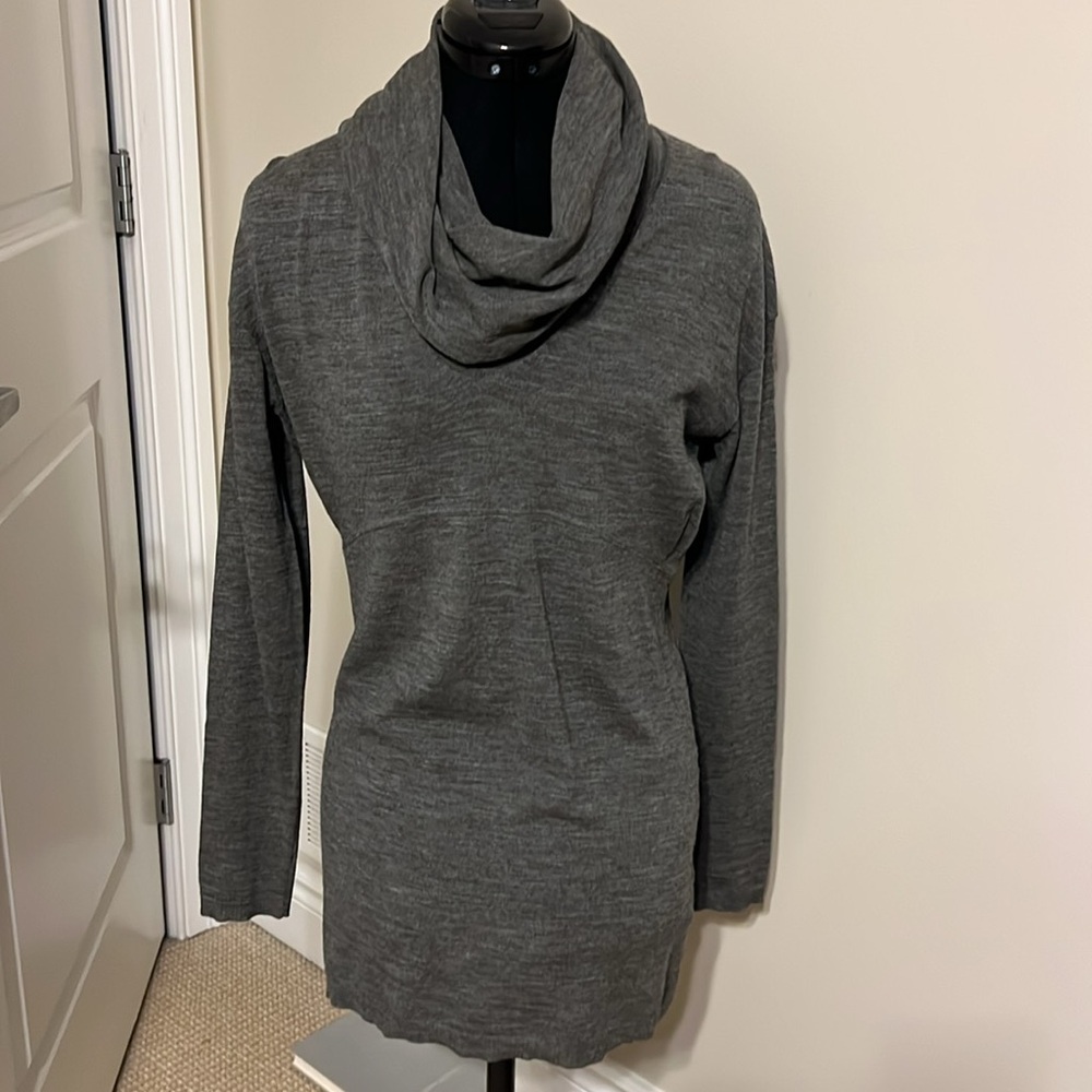IISLI Wool Sweater Turtleneck